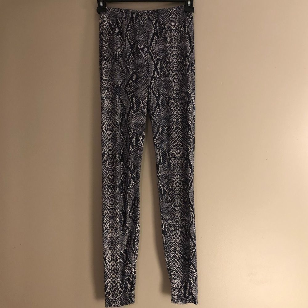 NILS Snake Skin Print High Waist Ski Base Layer Leggings Size L